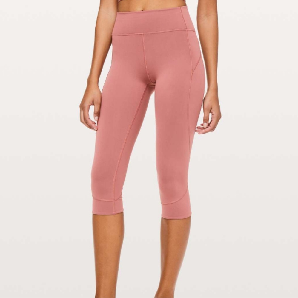 NWT Lululemon In Movement Crop *Everlux Red bronze Size 10